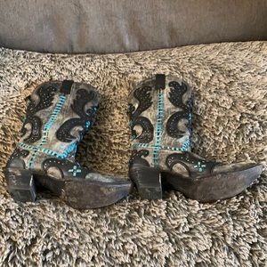 Corral boots size 7
